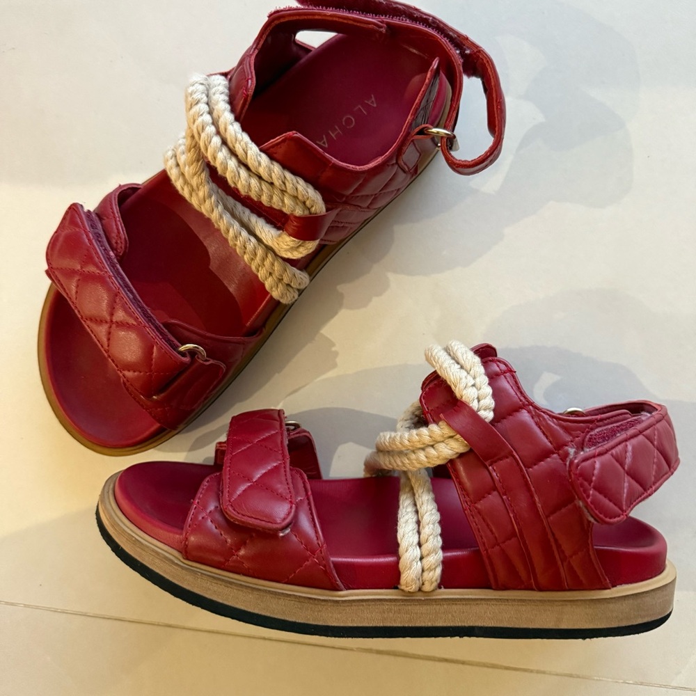 ALOHAS Kids Quilted Red Sandals - Picture 4 of 6
